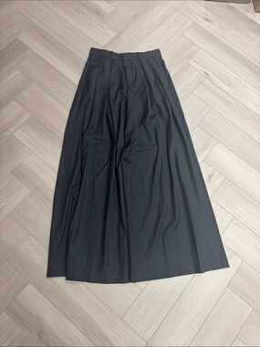 Mo&Co Black Pleated ultra wide leg pants